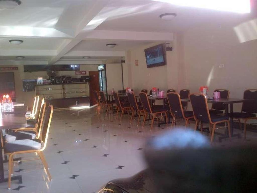 Erin Int Hotel มากาซาร์ ภายนอก รูปภาพ